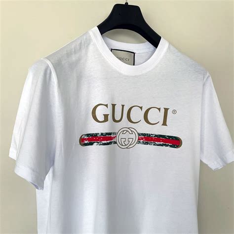 quanto costa la maglietta di gucci|Saldi Magliette Gucci da Uomo: 100++ Prodotti .